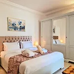 L\'Orchidee - Villa De Luxe Avec Piscine Chauffee, Ascenseur Privatif Et Vue Sur Le Lac De Tunis