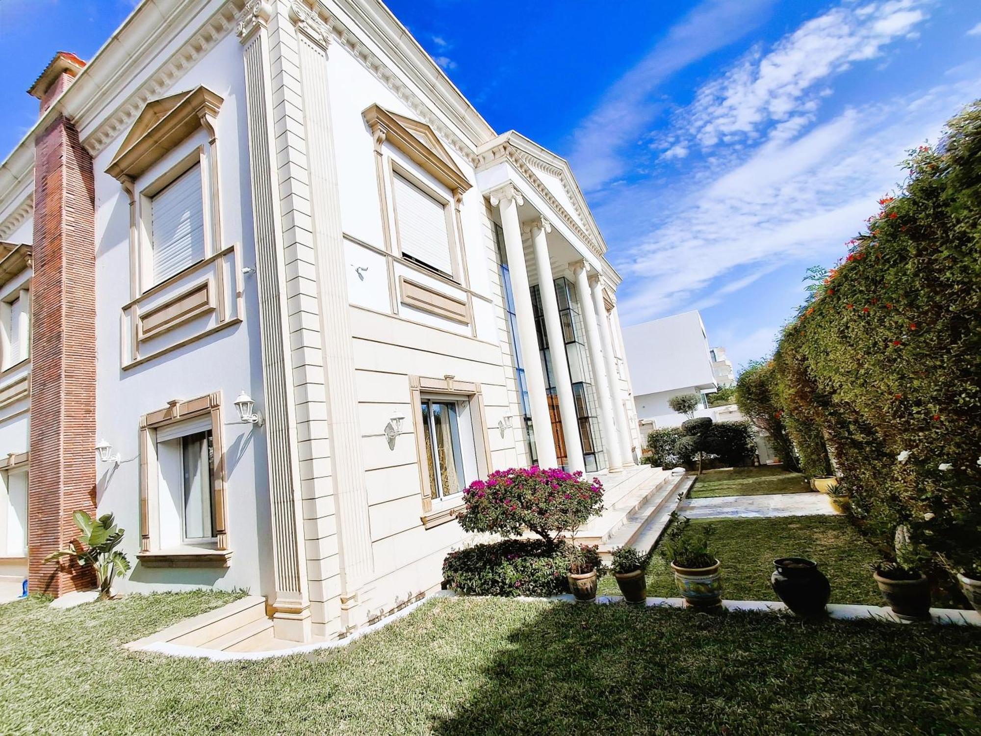 L'orchidee - De Luxe Avec Piscine Chauffee, Ascenseur Privatif Et Vue Sur Le De Tunis