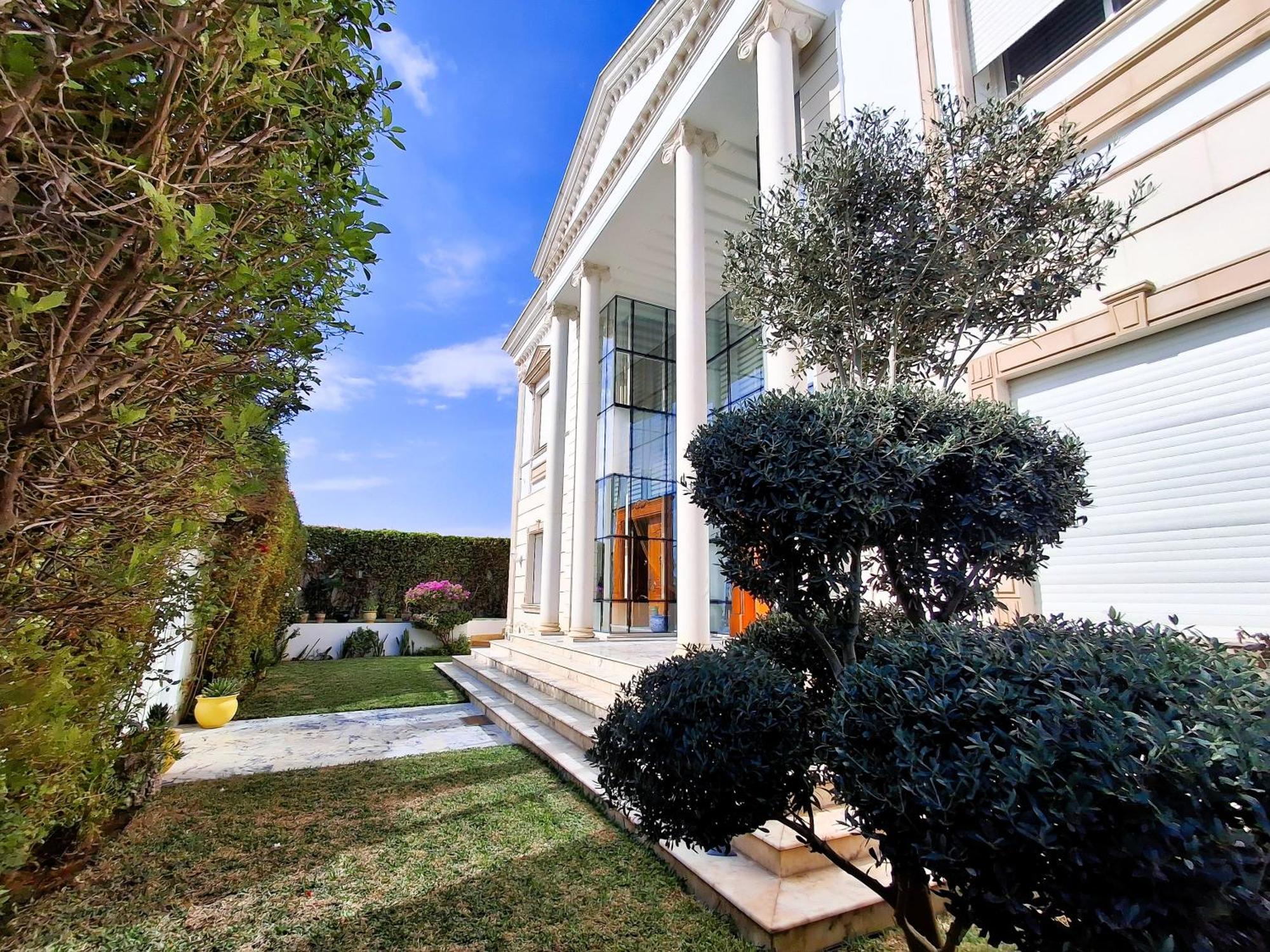 L'orchidee - De Luxe Avec Piscine Chauffee, Ascenseur Privatif Et Vue Sur Le De Villa *