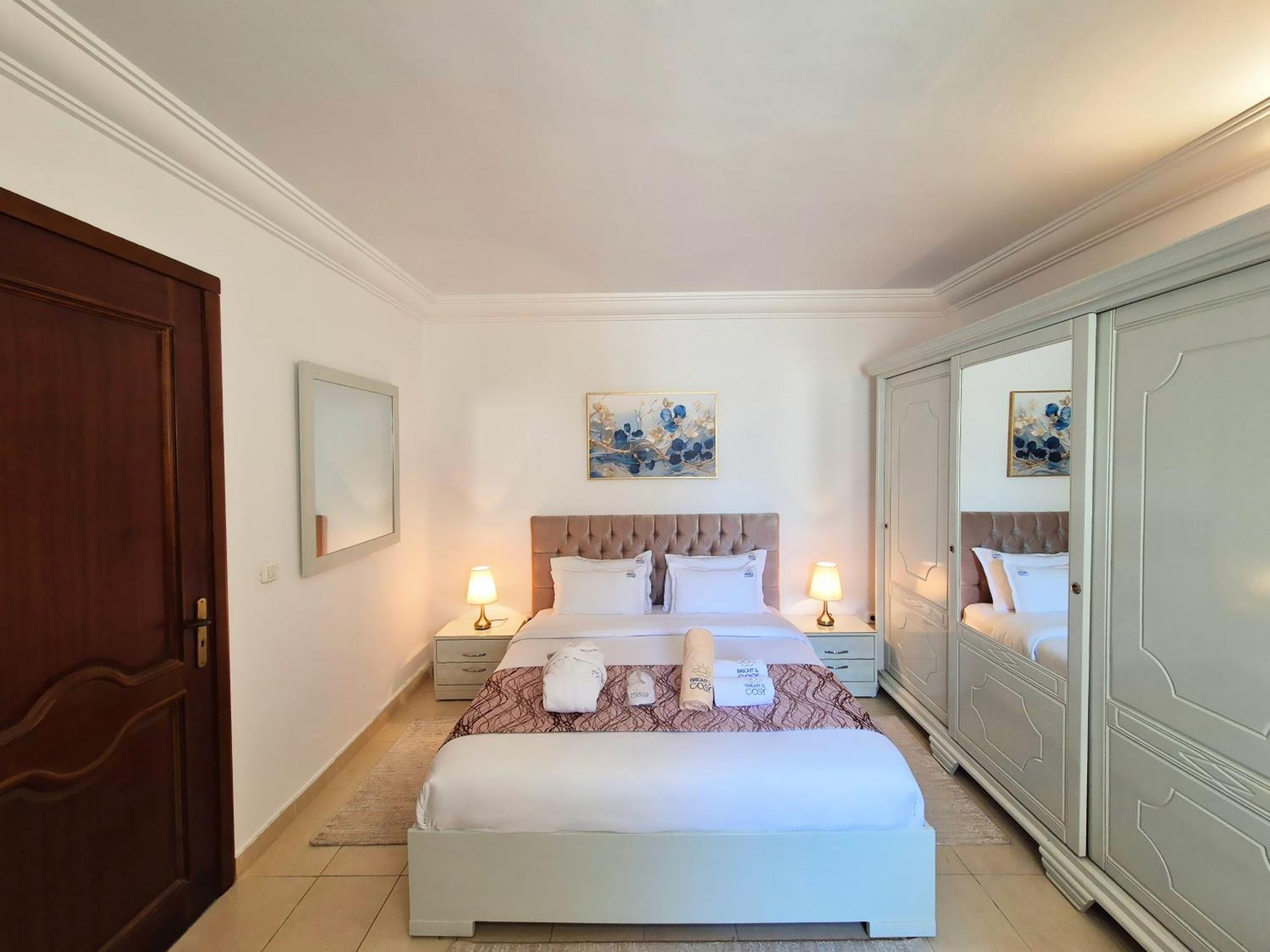 L'orchidee - De Luxe Avec Piscine Chauffee, Ascenseur Privatif Et Vue Sur Le De * Tunis