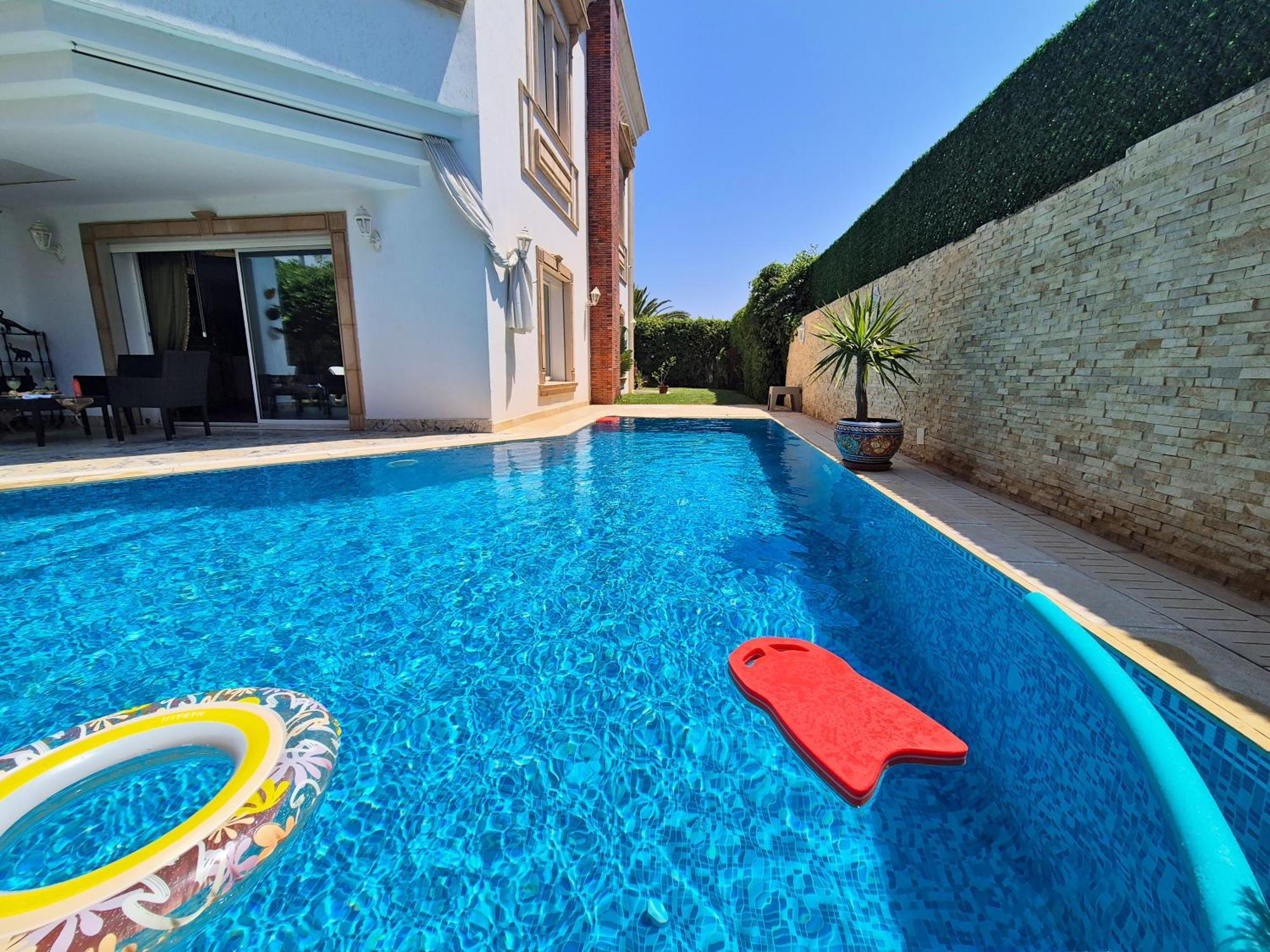 L'orchidee - De Luxe Avec Piscine Chauffee, Ascenseur Privatif Et Vue Sur Le De Villa