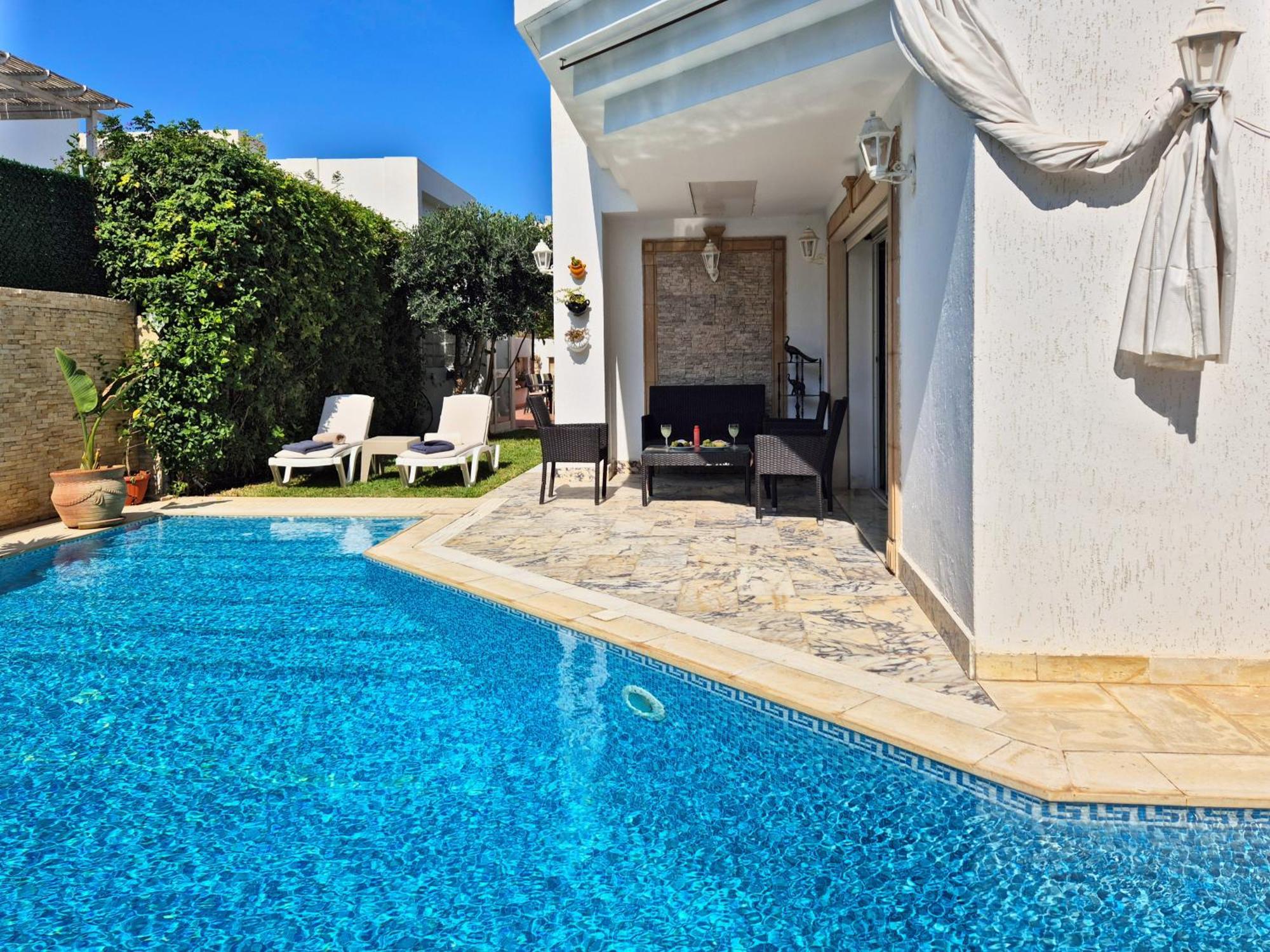 L'orchidee - De Luxe Avec Piscine Chauffee, Ascenseur Privatif Et Vue Sur Le De * Tunis