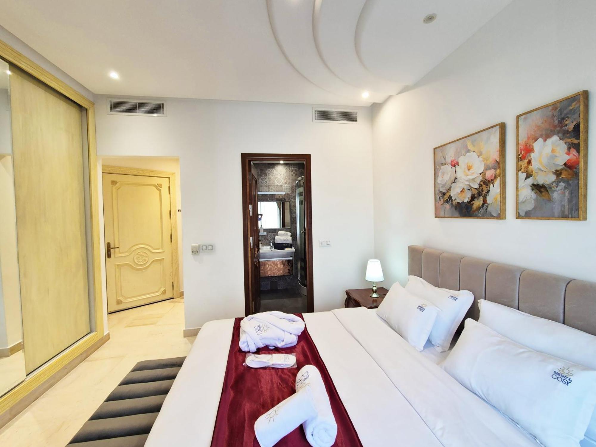 Villa L'orchidee - De Luxe Avec Piscine Chauffee, Ascenseur Privatif Et Vue Sur Le De